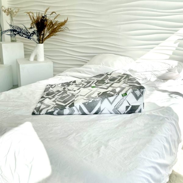 хаски 2 456979 Клиновидная подушка VITADREAM Basic 80/60/20 (эконом хаски)